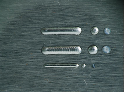 <a href='http://m.shagerinfo.cn/product/3.htm' class='text_a'>模具激光焊機</a>修復(fù)鏡面模具效果